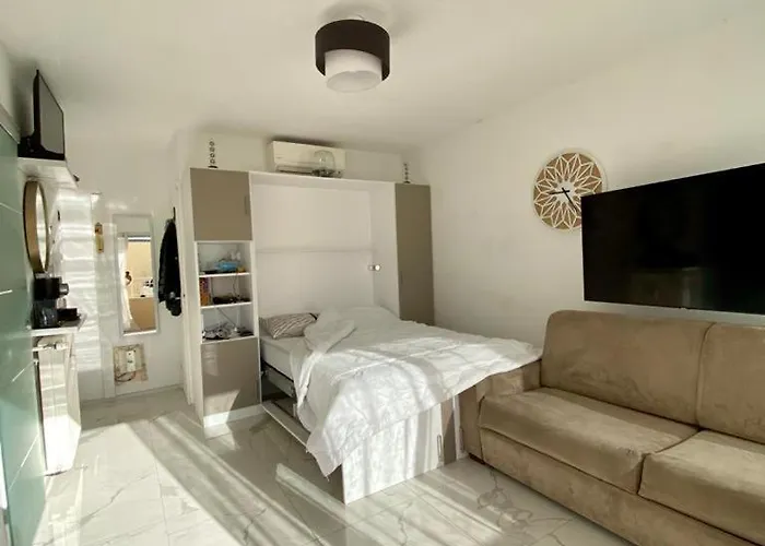 Chateau Saint Louis - Apartamento